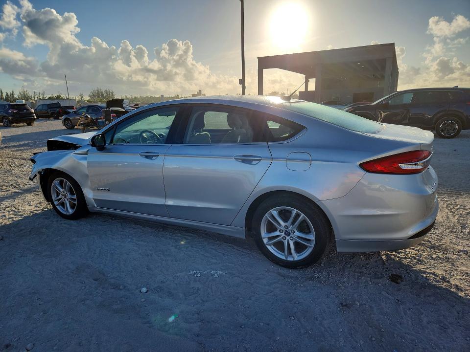 2018 Ford Fusion მანქანა იყიდება აუქციონზე, vin: 3FA6P0LU1JR200896, აუქციონის ნომერი: 61532146