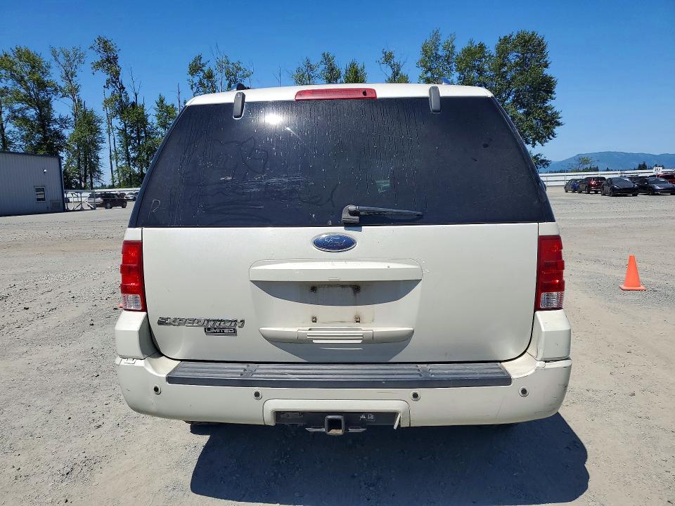 2005 Ford Expedition მანქანა იყიდება აუქციონზე, vin: 1FMFU20595LB03358, აუქციონის ნომერი: 61374246