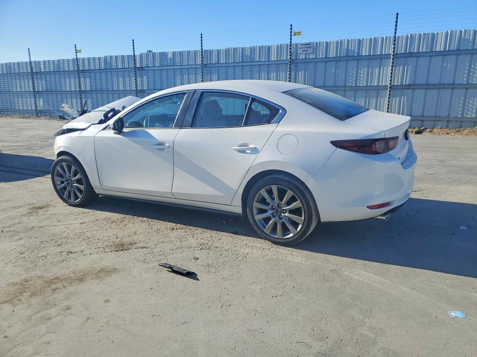 2026 Mazda 3 მანქანა იყიდება აუქციონზე, vin: JM1BPACL2T1871416, აუქციონის ნომერი: 62893796
