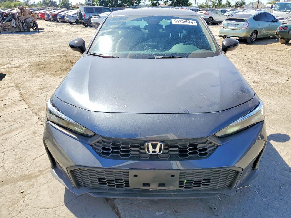Продаж на аукціоні авто 2026 Honda Civic, vin: 2HGFE2F51TH601171, номер лоту: 61189076