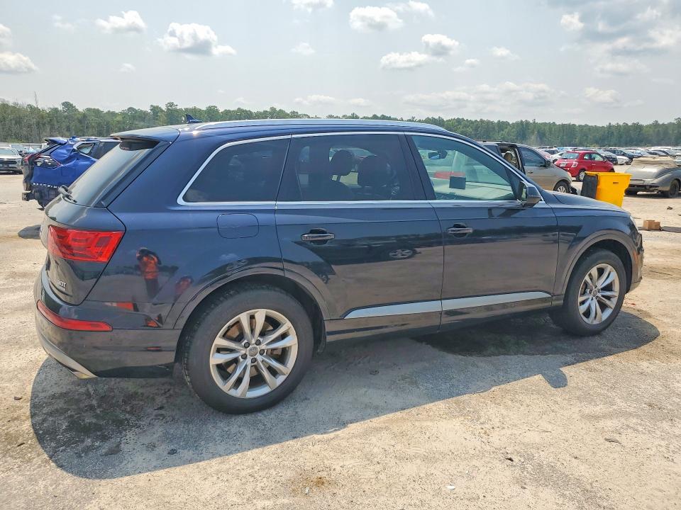 2017 Audi Q7 მანქანა იყიდება აუქციონზე, vin: WA1LAAF73HD012436, აუქციონის ნომერი: 62936936