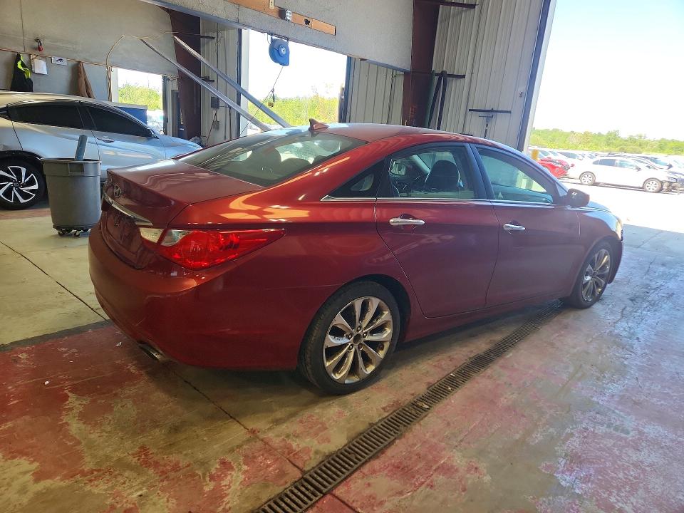 62282916 :رقم المزاد ، 5NPEC4AC8BH056979 vin ، 2011 Hyundai Sonata مزاد بيع