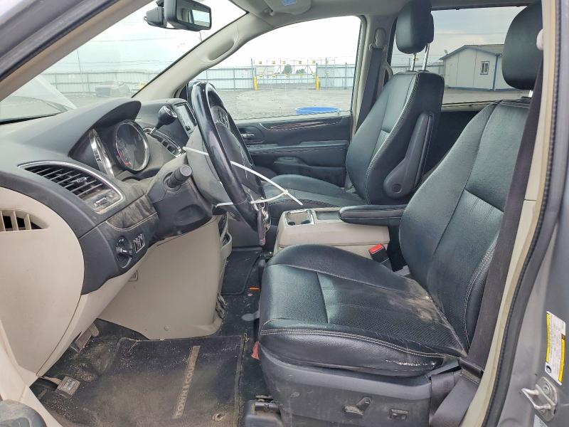 60754646 :رقم المزاد ، 2C4RC1CGXFR627168 vin ، 2015 Chrysler Town & Country مزاد بيع