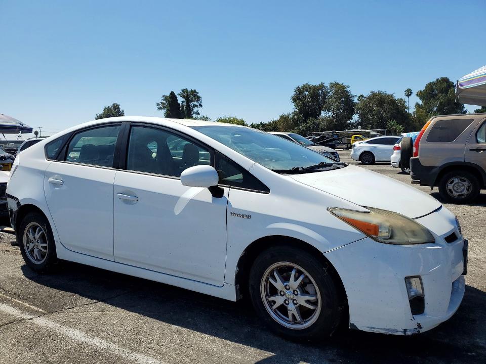 61017066 :رقم المزاد ، JTDKN3DU5A0019783 vin ، 2010 Toyota Prius مزاد بيع