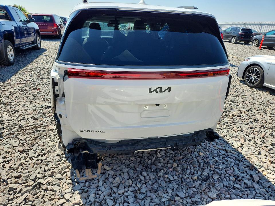 2026 Kia Carnival მანქანა იყიდება აუქციონზე, vin: KNDNE5K39T6565201, აუქციონის ნომერი: 62882076