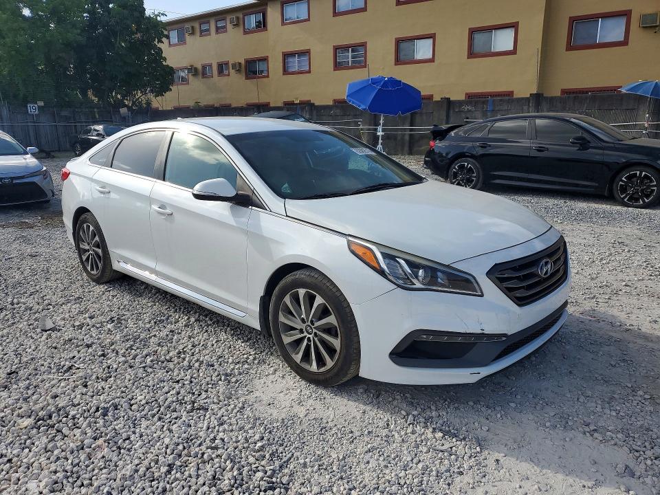 64506156 :رقم المزاد ، 5NPE34AF6FH062828 vin ، 2015 Hyundai Sonata مزاد بيع