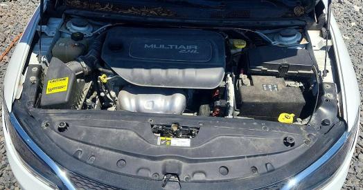 59091716 :رقم المزاد ، 1C3CCCAB1FN756717 vin ، 2015 Chrysler 200 مزاد بيع
