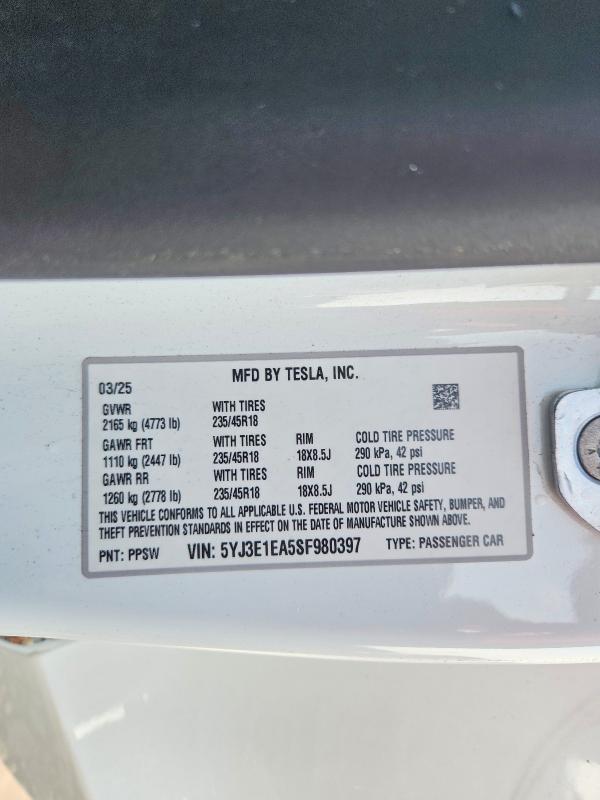 61310606 :رقم المزاد ، 5YJ3E1EA5SF980397 vin ، 2025 Tesla Model 3 مزاد بيع