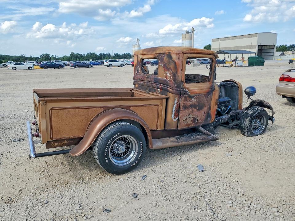 1933 Ford Uk მანქანა იყიდება აუქციონზე, vin: DR133260M0, აუქციონის ნომერი: 56466376