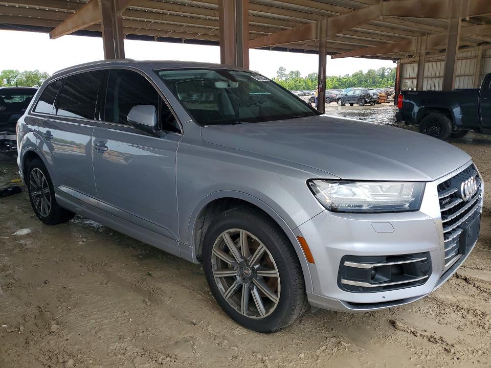 60800266 :رقم المزاد ، WA1LAAF7XHD004155 vin ، 2017 Audi Q7 مزاد بيع