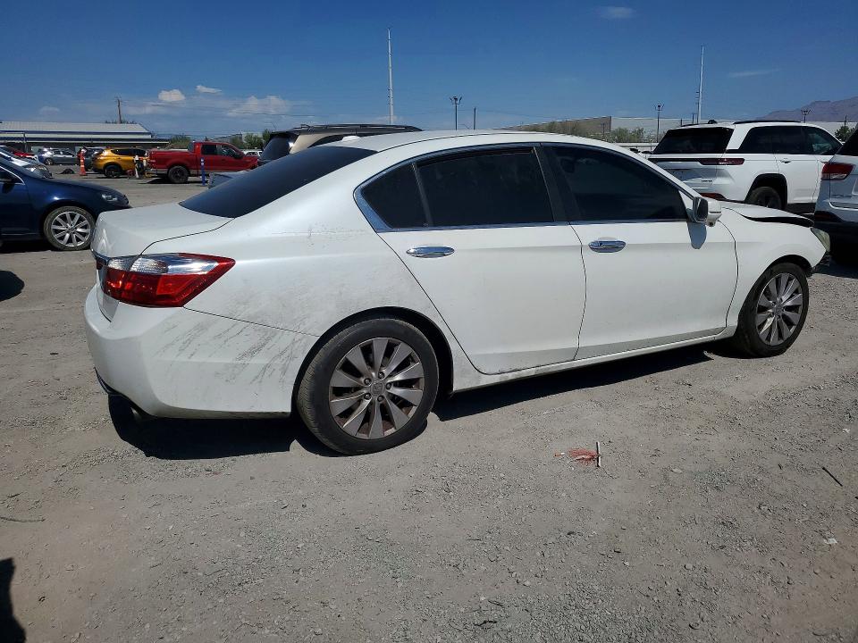 60984746 :رقم المزاد ، 1HGCR2F81FA104478 vin ، 2015 Honda Accord مزاد بيع