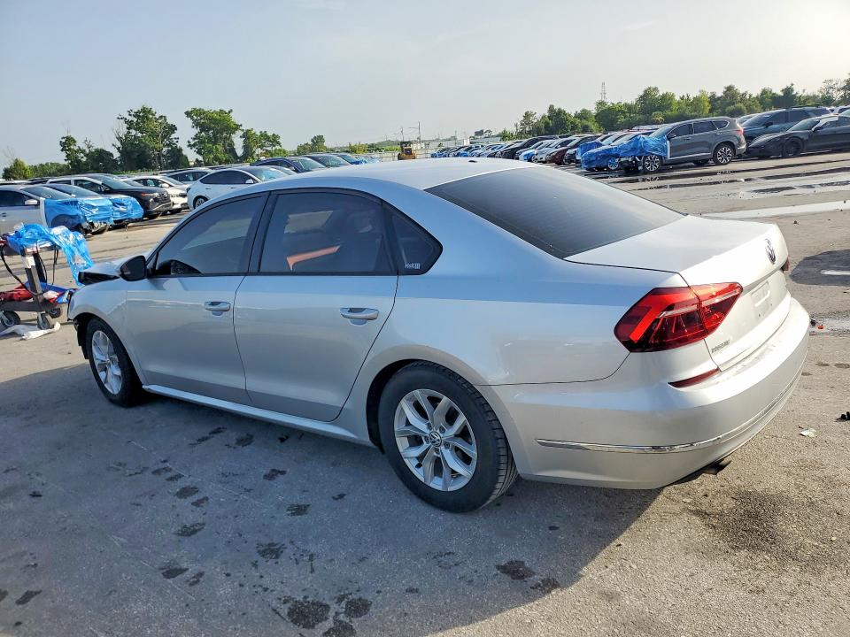 Продажа на аукционе авто 2018 Volkswagen Passat, vin: 1VWAA7A31JC025652, номер лота: 60224656