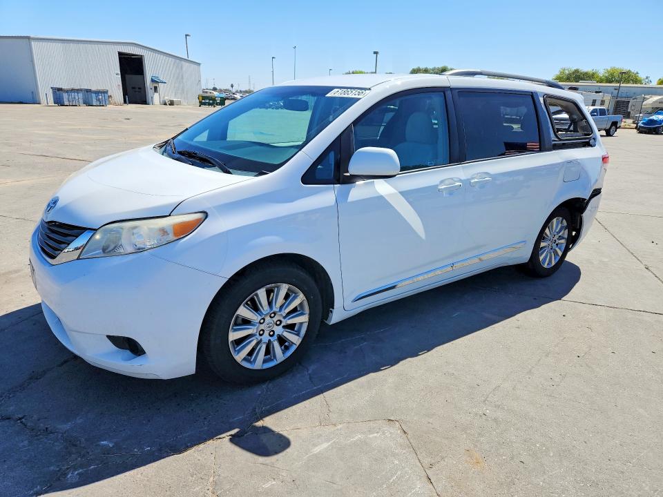 Продаж на аукціоні авто 2013 Toyota Sienna, vin: 5TDJK3DC3DS050866, номер лоту: 61865156