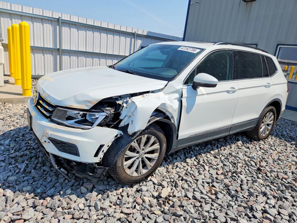 2018 Volkswagen Tiguan მანქანა იყიდება აუქციონზე, vin: 3VV2B7AX1JM097524, აუქციონის ნომერი: 63162756