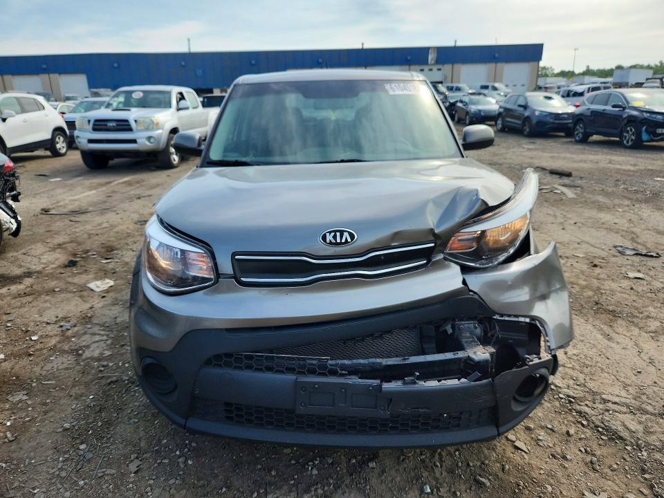 2017 Kia Soul მანქანა იყიდება აუქციონზე, vin: KNDJN2A29H7501330, აუქციონის ნომერი: 61045166