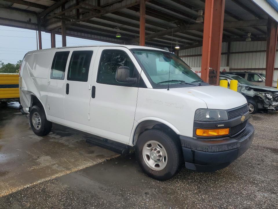 63010666 :رقم المزاد ، 1GCWGAFP9L1227721 vin ، 2020 Chevrolet Express G2500 مزاد بيع