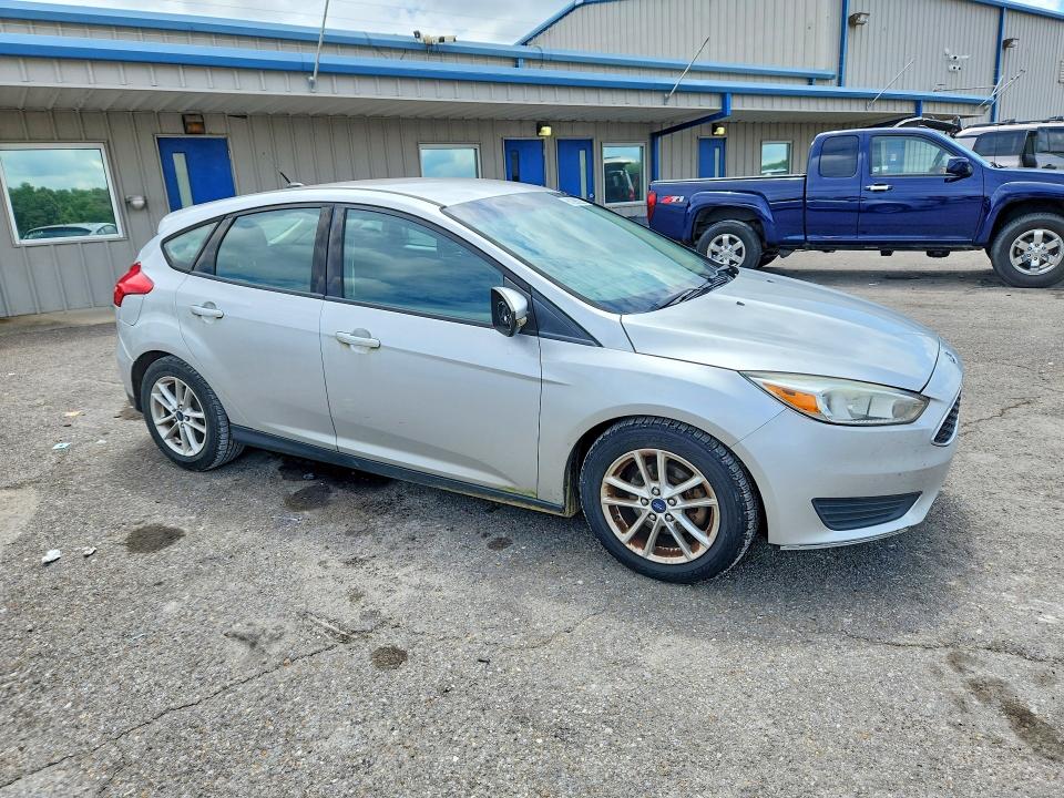 Продажа на аукционе авто 2015 Ford Focus, vin: 1FADP3K21FL381870, номер лота: 61090226