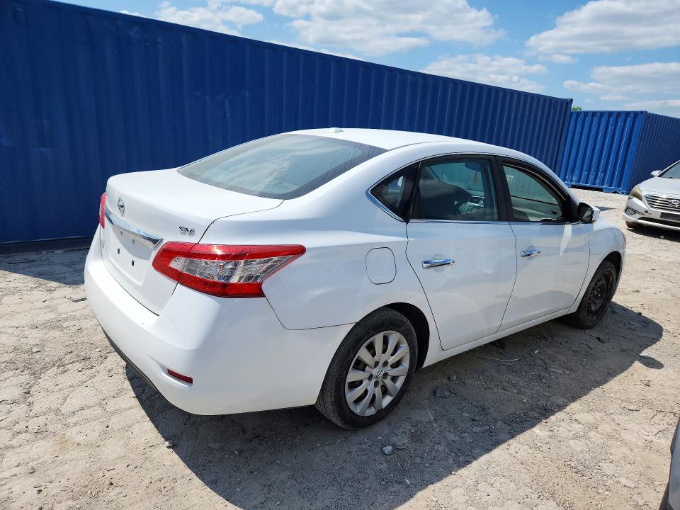 2015 Nissan Sentra მანქანა იყიდება აუქციონზე, vin: 3N1AB7AP7FL662689, აუქციონის ნომერი: 61791786