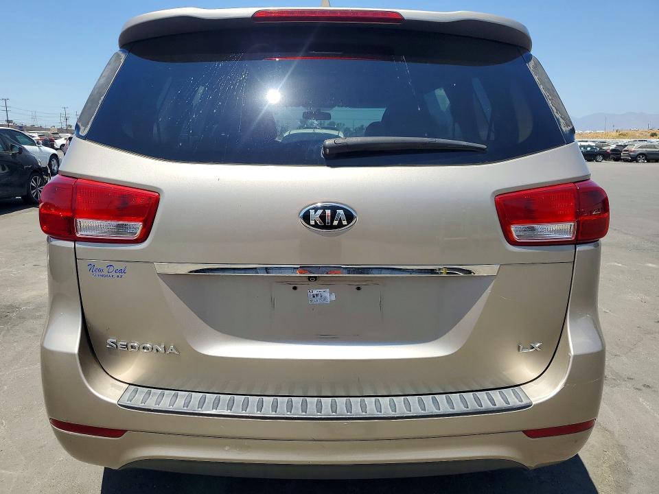 63546076 :رقم المزاد ، KNDMB5C18G6140138 vin ، 2016 Kia Sedona مزاد بيع