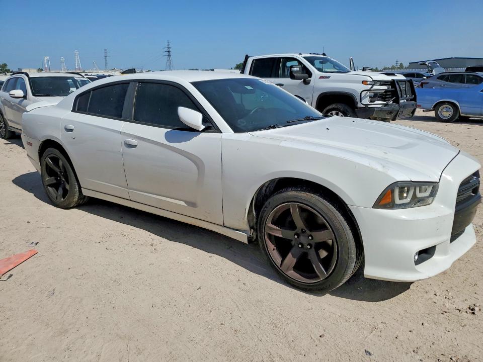 61874636 :رقم المزاد ، 2B3CL1CT0BH565185 vin ، 2011 Dodge Charger مزاد بيع