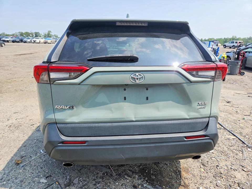 61744706 :رقم المزاد ، 2T3A1RFV2LW118236 vin ، 2020 Toyota Rav4 مزاد بيع