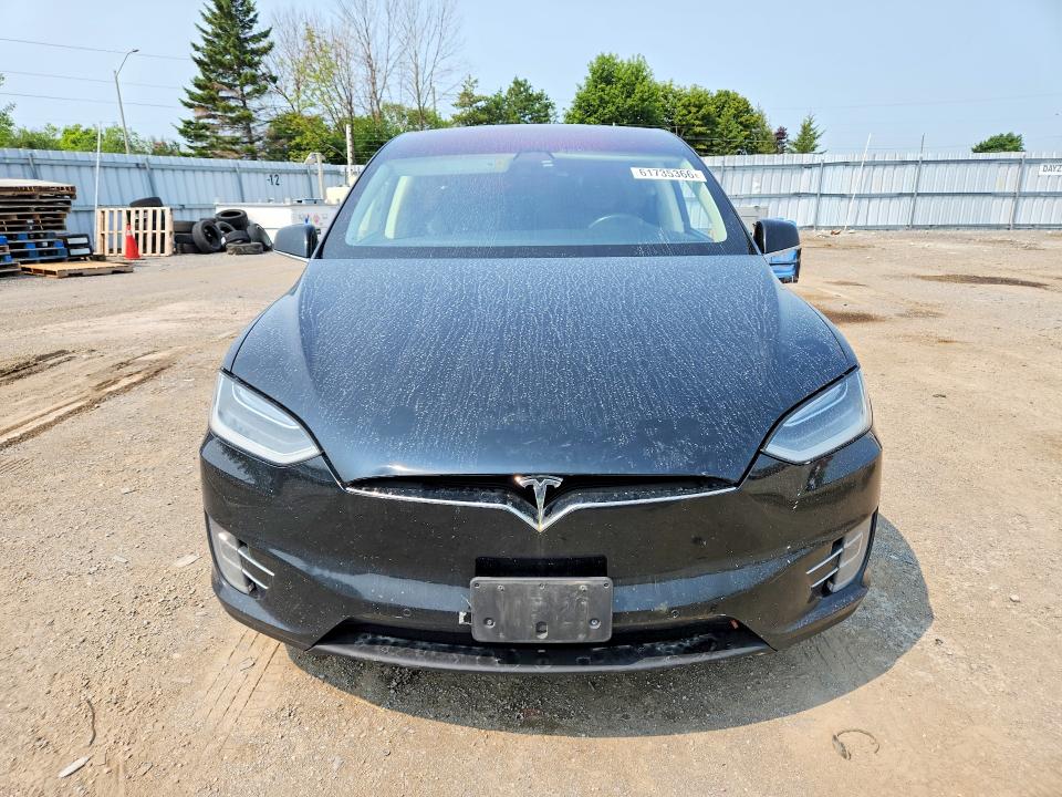 61735366 :رقم المزاد ، 5YJXCBE27GF022696 vin ، 2016 Tesla Model X مزاد بيع