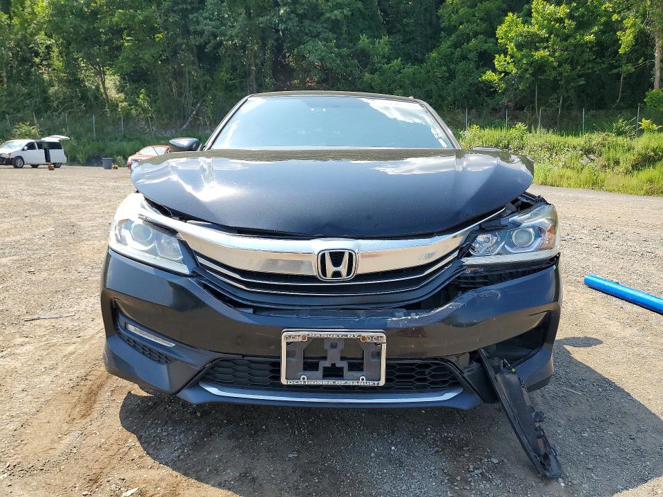 62296386 :رقم المزاد ، 1HGCR2F56GA197649 vin ، 2016 Honda Accord مزاد بيع