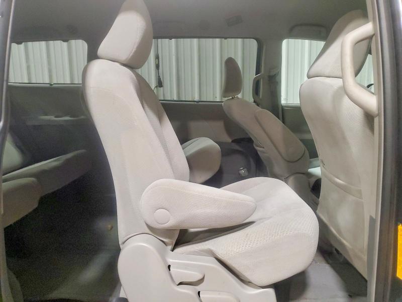 60690006 :رقم المزاد ، 5TDJK3DC8DS069719 vin ، 2013 Toyota Sienna مزاد بيع