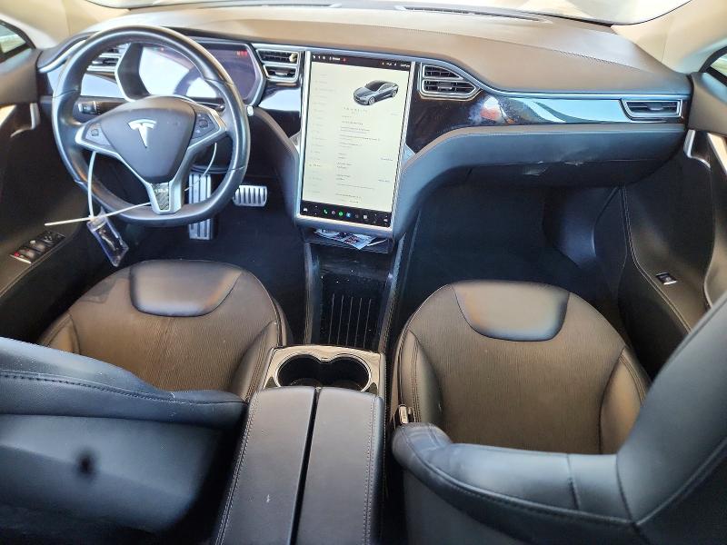 59602466 :رقم المزاد ، 5YJSA1H14FFP77218 vin ، 2015 Tesla Model S مزاد بيع