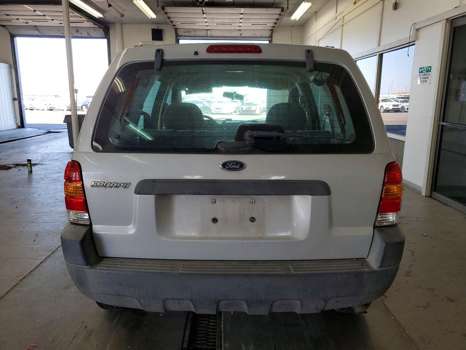 Продажа на аукционе авто 2004 Ford Escape, vin: 1FMYU021X4KA15608, номер лота: 60890736