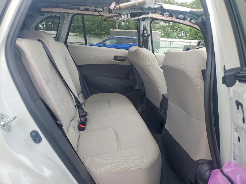 62702056 :رقم المزاد ، 7MUBAABG4NV005573 vin ، 2022 Toyota Corolla Cross مزاد بيع