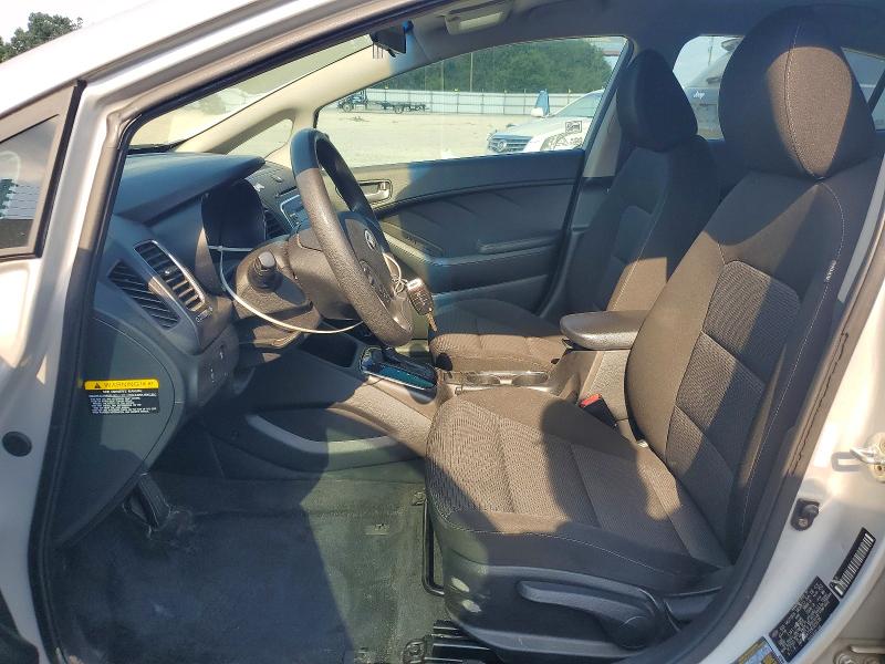 59581686 :رقم المزاد ، 3KPFK4A72HE029378 vin ، 2017 Kia Forte مزاد بيع