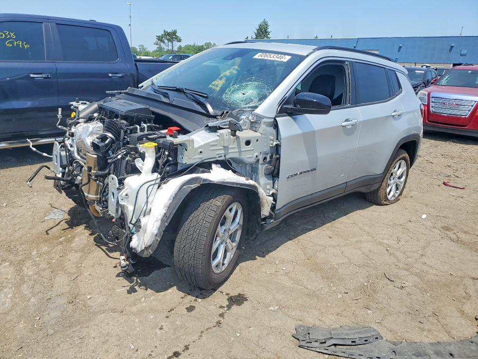 60653346 :رقم المزاد ، 3C4NJDBN8RT136797 vin ، 2024 Jeep Compass مزاد بيع