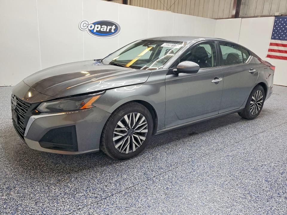 60200176 :رقم المزاد ، 1N4BL4DV3PN339884 vin ، 2023 Nissan Altima مزاد بيع