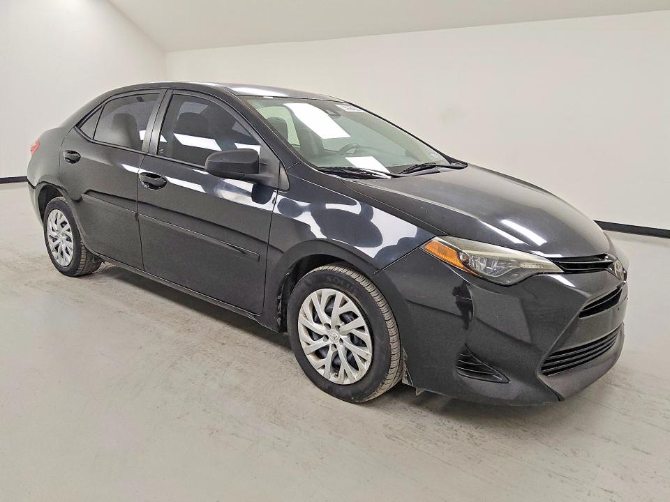 2017 Toyota Corolla მანქანა იყიდება აუქციონზე, vin: 5YFBURHE5HP695918, აუქციონის ნომერი: 85991025