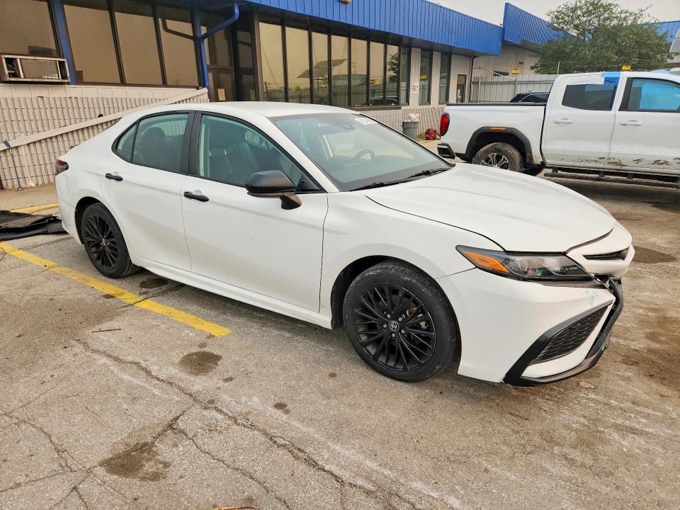 Auction sale of the 2021 Toyota Camry, vin: 4T1G11AK2MU451653, lot number: 61543986