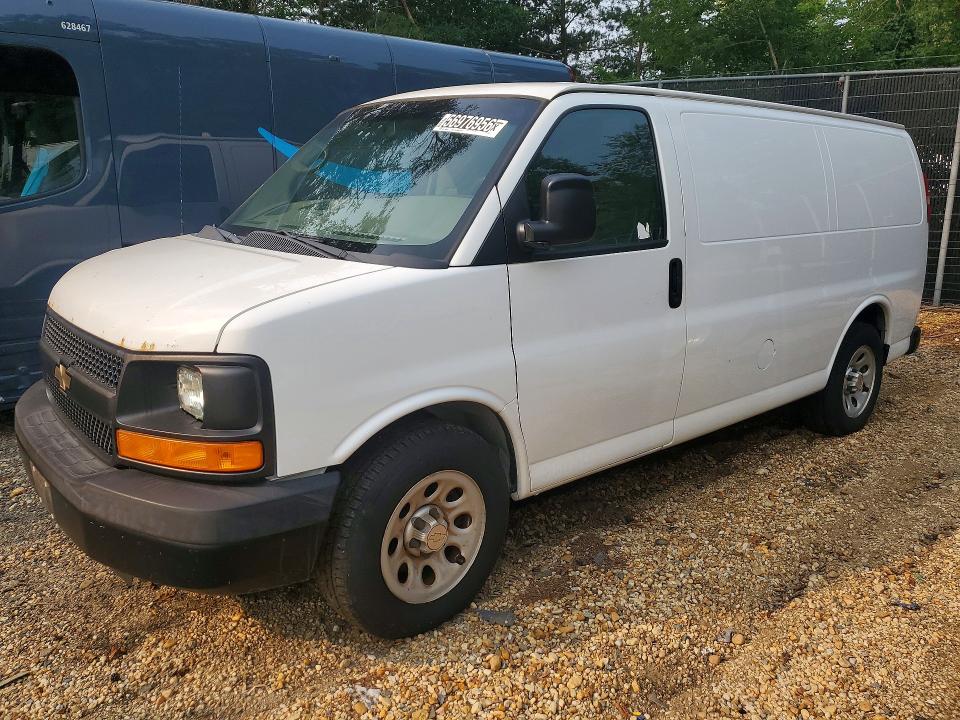 56976956 :رقم المزاد ، 1GCSGAFX1D1158507 vin ، 2013 Chevrolet Express G1500 مزاد بيع