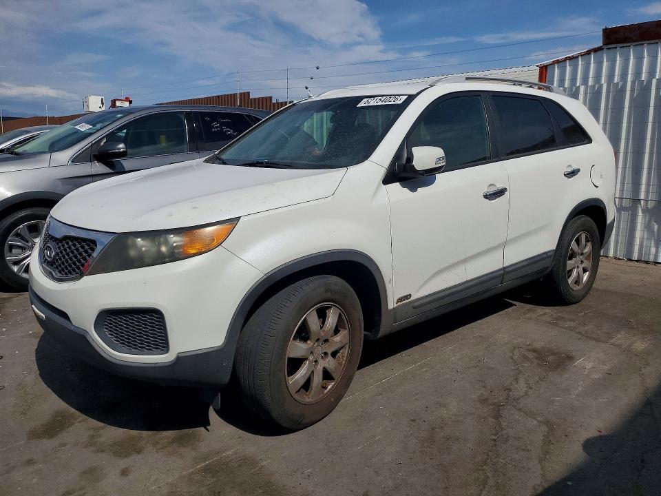 62154026 :رقم المزاد ، 5XYKTDA22BG165021 vin ، 2011 Kia Sorento مزاد بيع