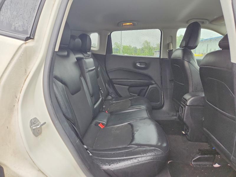62598176 :رقم المزاد ، 3C4NJDBB6JT402022 vin ، 2018 Jeep Compass مزاد بيع