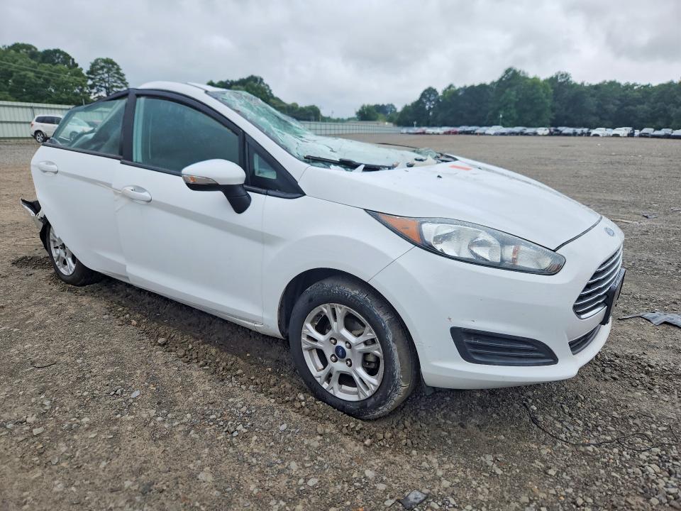 60438166 :رقم المزاد ، 3FADP4BJ5EM131316 vin ، 2014 Ford Fiesta مزاد بيع