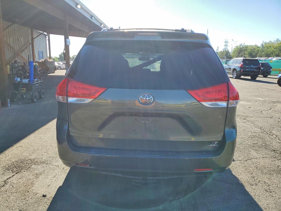 Aukcja sprzedaży 2014 Toyota Sienna, vin: 5TDJK3DC9ES089219, numer aukcji: 60715056