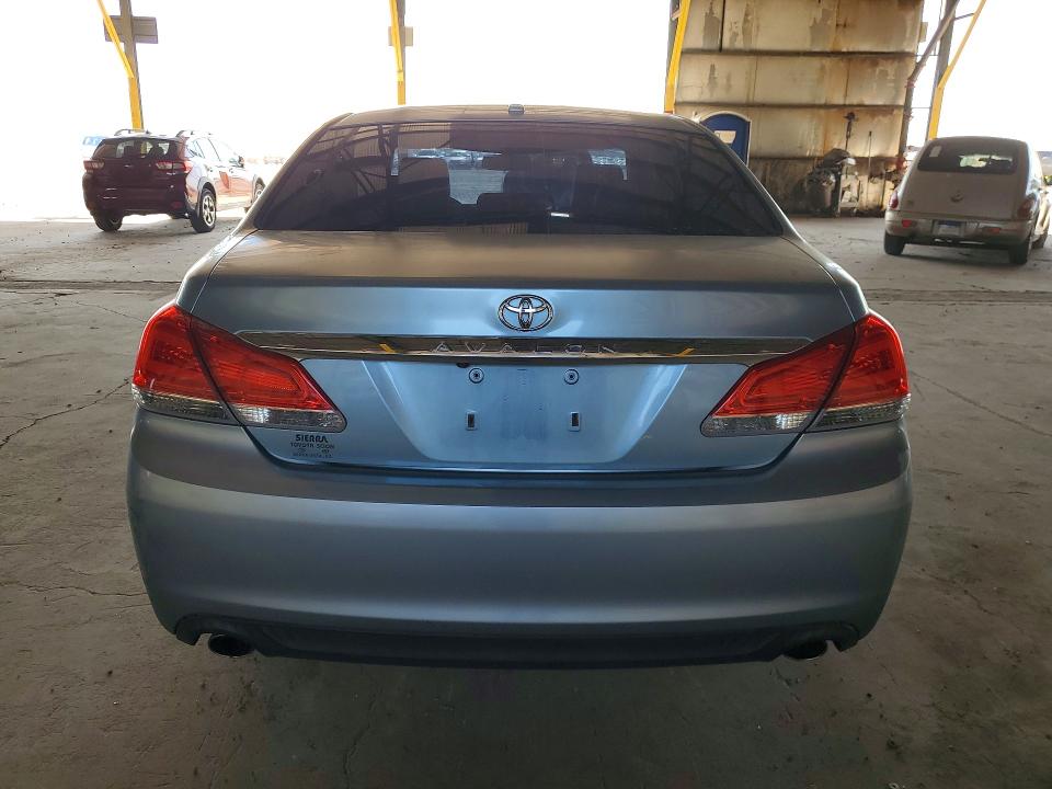 60143856 :رقم المزاد ، 4T1BK3DBXBU384795 vin ، 2011 Toyota Avalon مزاد بيع