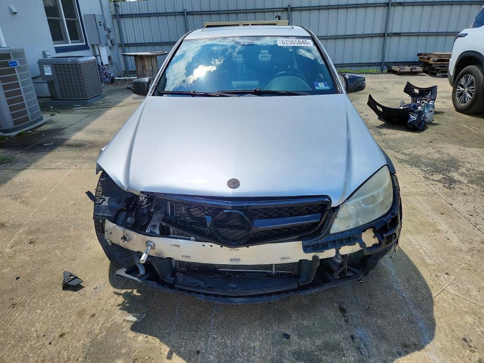 Продажа на аукционе авто 2010 Mercedes-benz C, vin: WDDGF8BB1AR130186, номер лота: 62965846