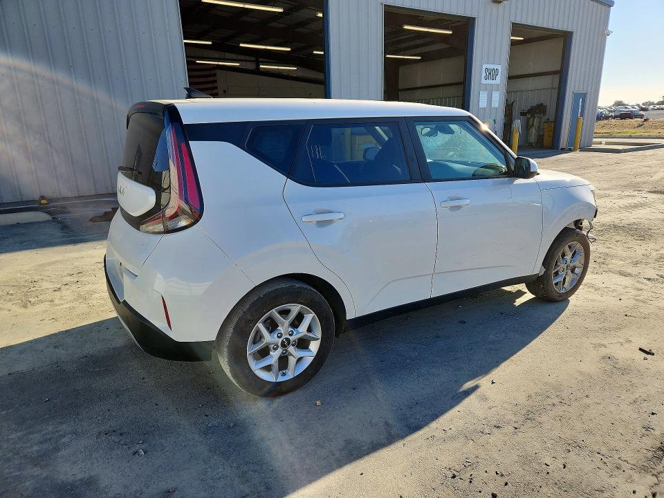 Продажа на аукционе авто 2025 Kia Soul, vin: KNDJ23AU7S7261041, номер лота: 61037366