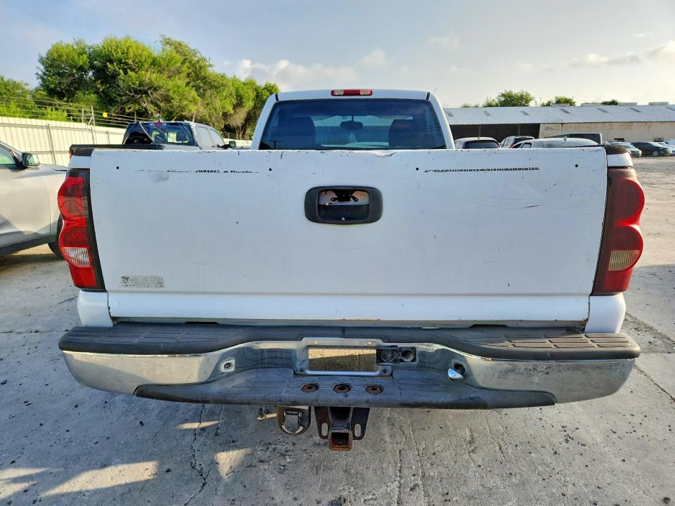 2005 Chevrolet Silverado მანქანა იყიდება აუქციონზე, vin: 1GCEC14V85Z348396, აუქციონის ნომერი: 58655906