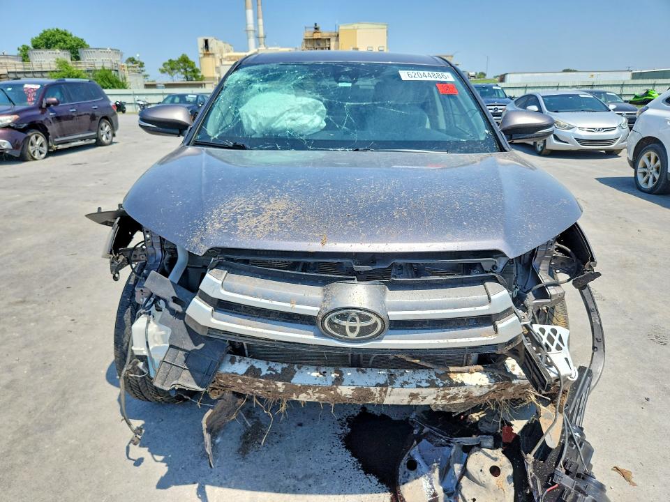 2019 Toyota Highlander მანქანა იყიდება აუქციონზე, vin: 5TDBZRFH4KS954640, აუქციონის ნომერი: 62044886
