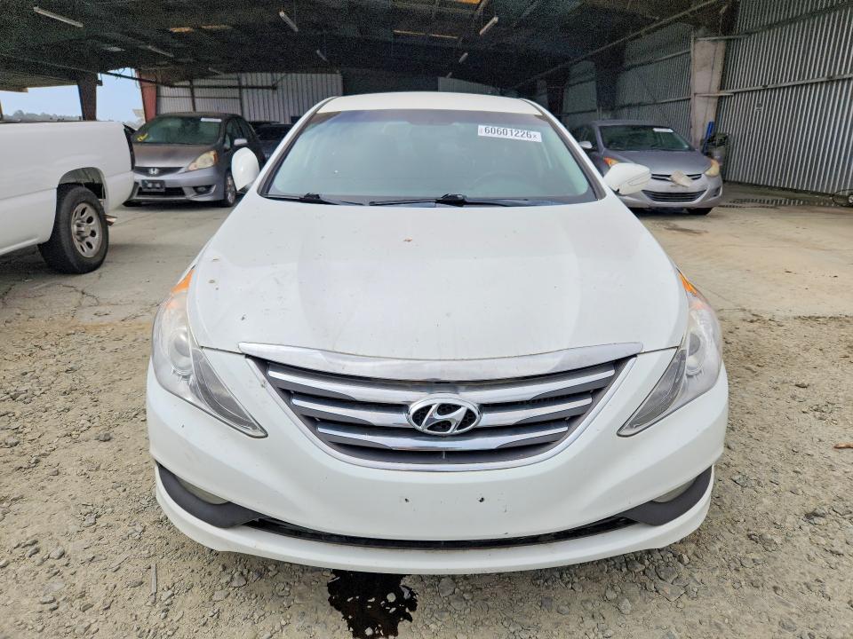 60601226 :رقم المزاد ، 5NPEC4AB5EH848695 vin ، 2014 Hyundai Sonata مزاد بيع