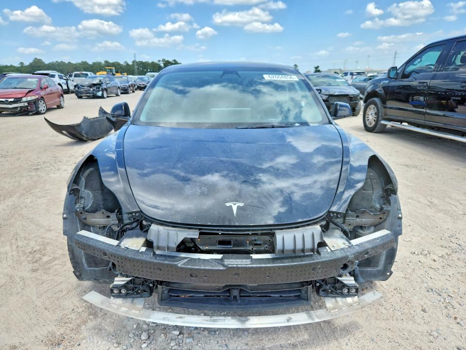 62604856 :رقم المزاد ، 5YJ3E1EA0MF143740 vin ، 2021 Tesla Model 3 مزاد بيع