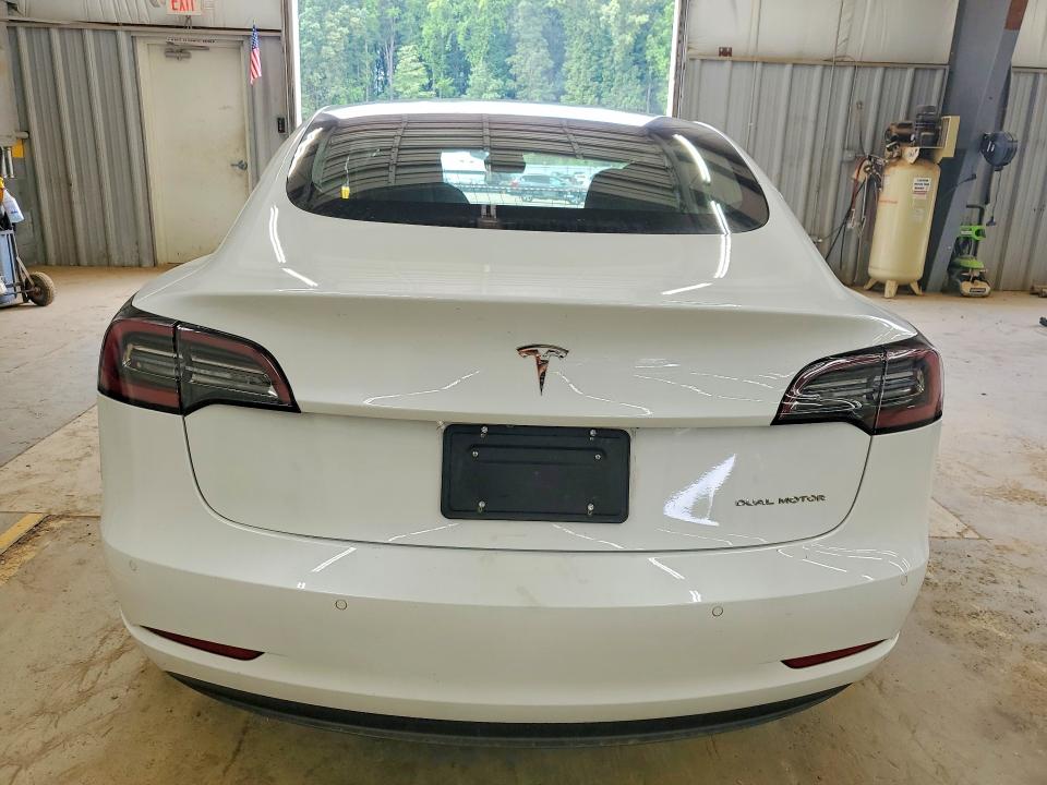 Продажа на аукционе авто 2019 Tesla Model 3, vin: 5YJ3E1EB2KF469237, номер лота: 61833876
