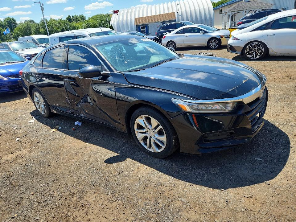61548676 :رقم المزاد ، 1HGCV1F14KA098226 vin ، 2019 Honda Accord مزاد بيع